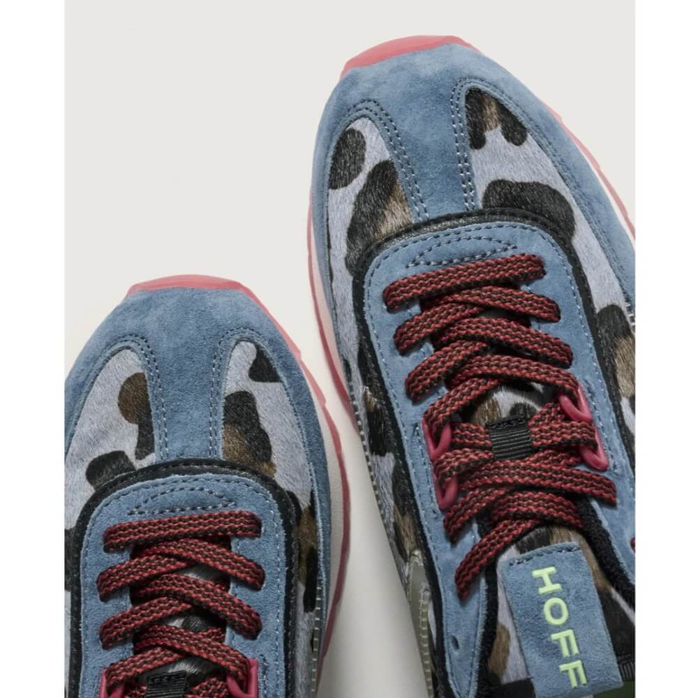 Multicolored sneaker with leopard print pattern on a light gray background Hoff Art Sneakers in Blue Animal Print