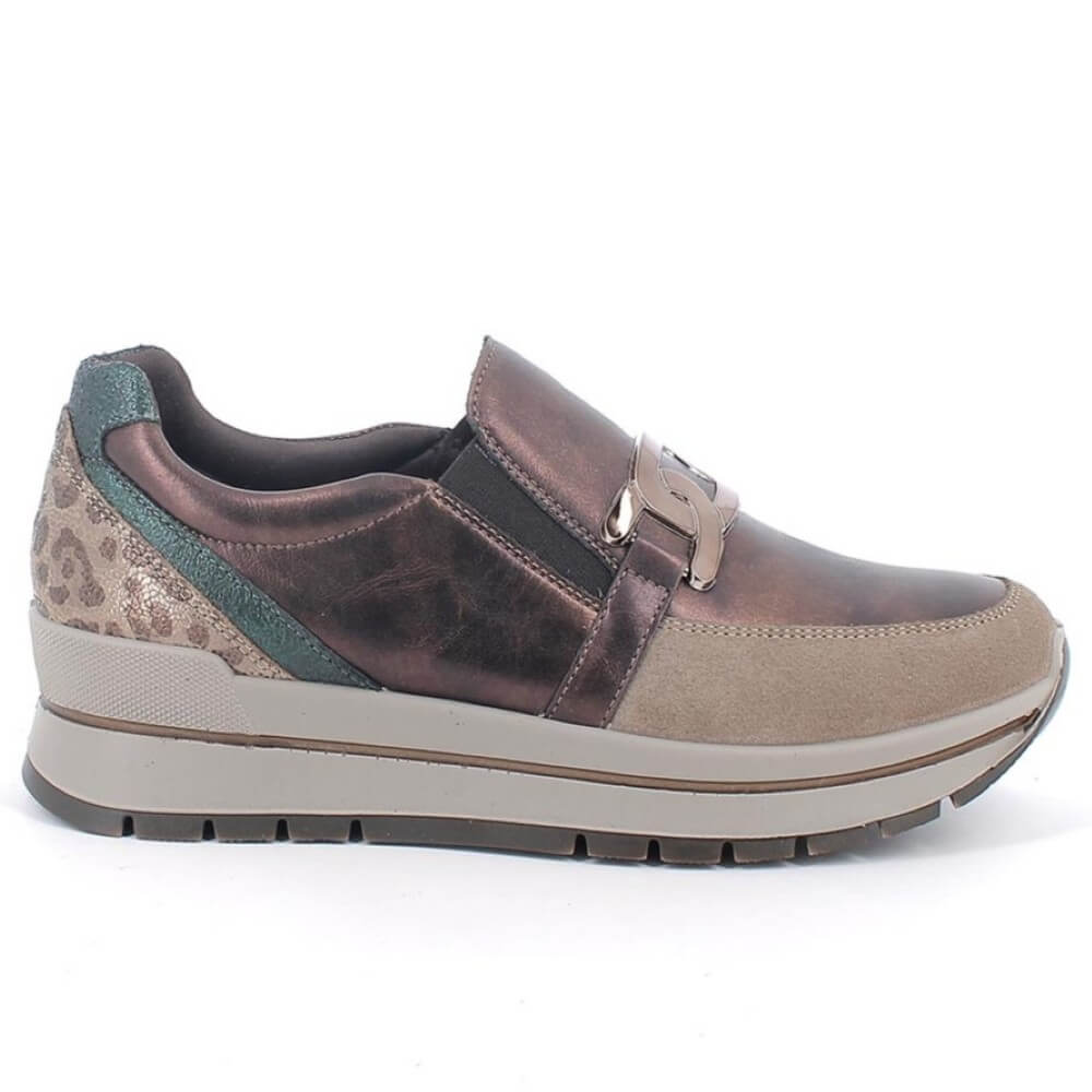 Brown and beige sneaker with patterned side on a white background  Igi & Co. Slip-on Loafer 8676311 Taupe