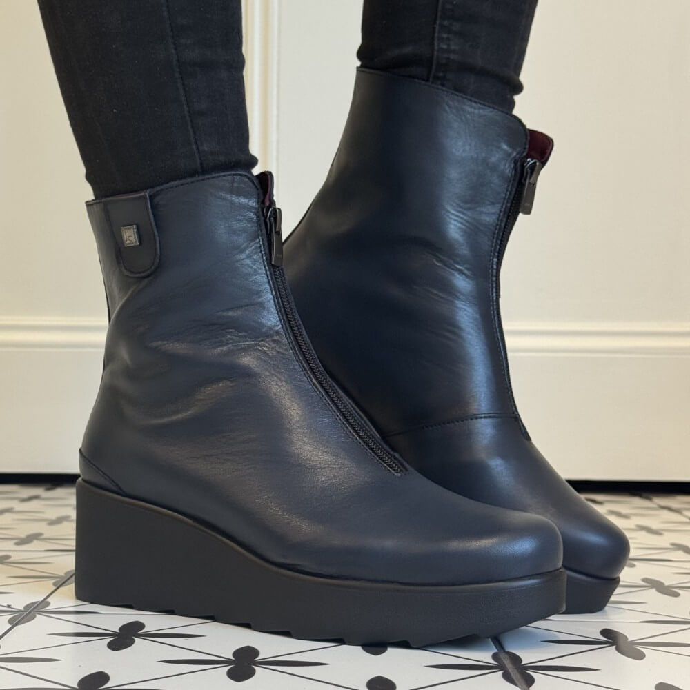 Navy leather wedge boot Jose Saenz Wedge Centre Zip 6426 CT Navy