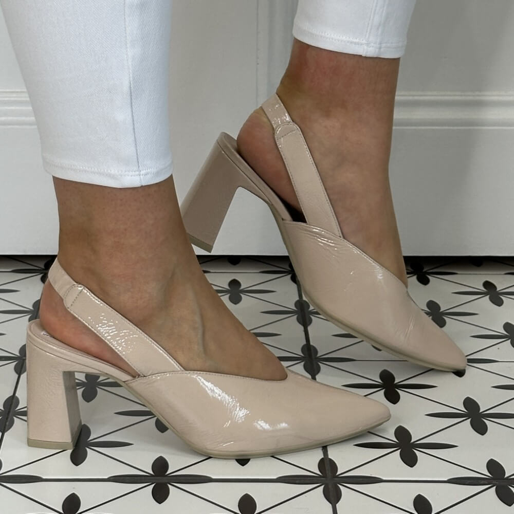 Lodi Milanesa slingback pumps in beige leather