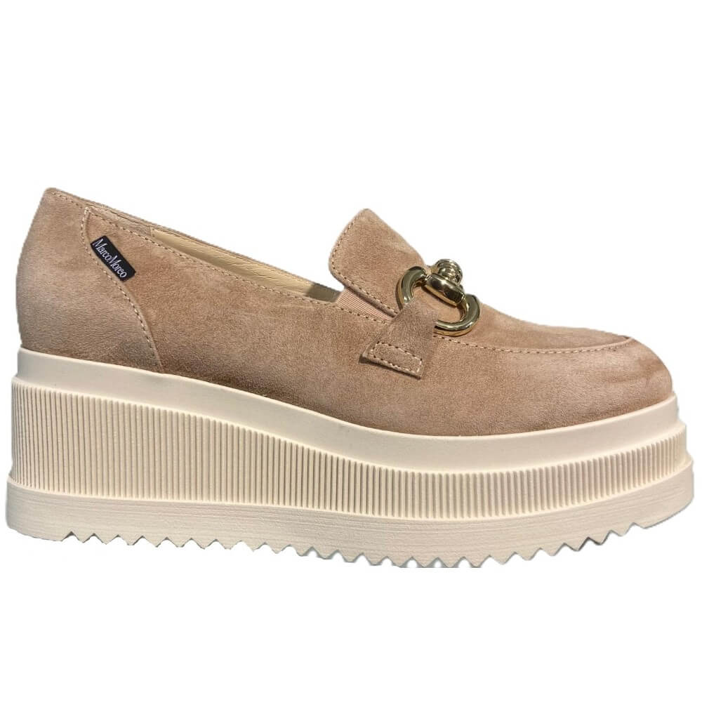 Marco Moreo Beige platform loafer shoe on a white background