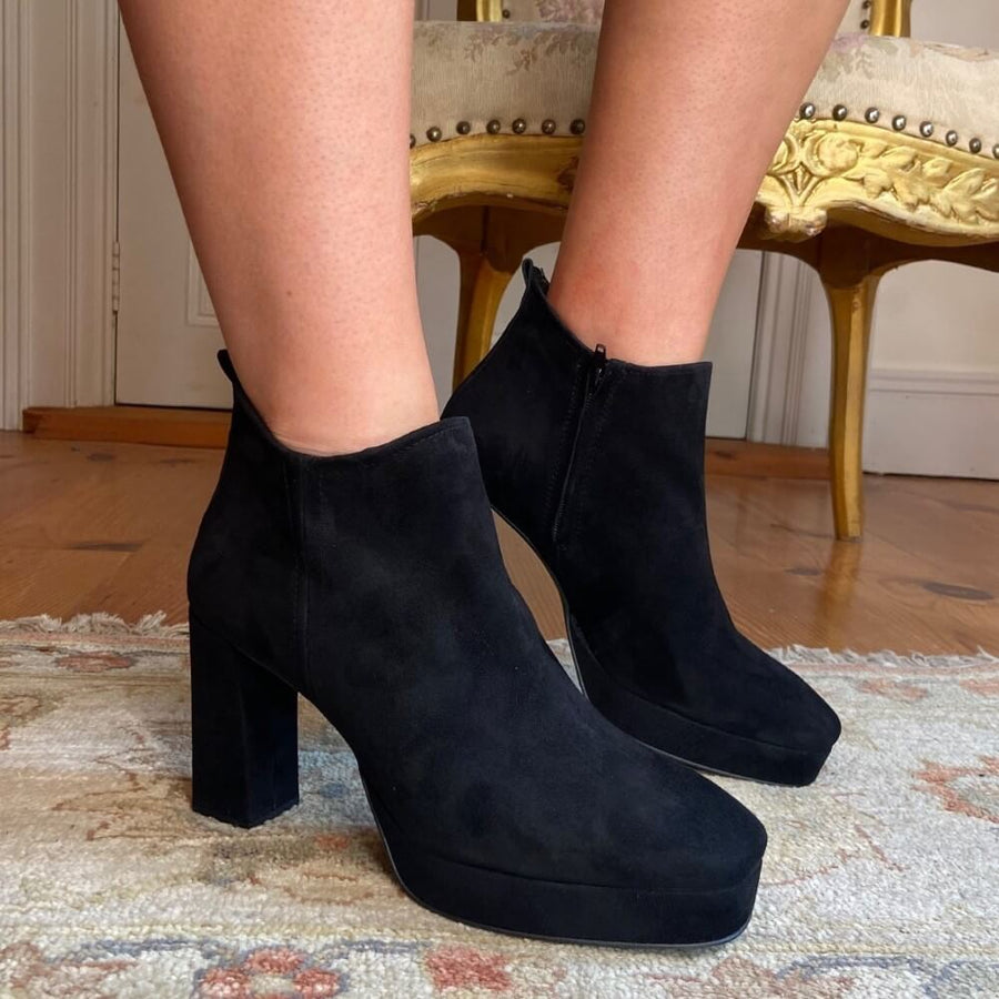 Marian 25802 Suede Ankle Boot-BLACK