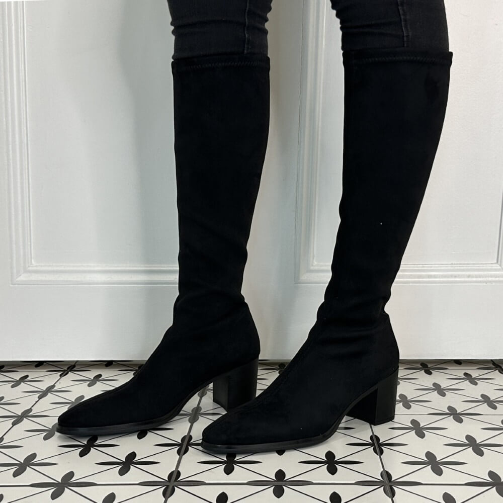 Person wearing Knee High Boots Black Elastic pull-on  