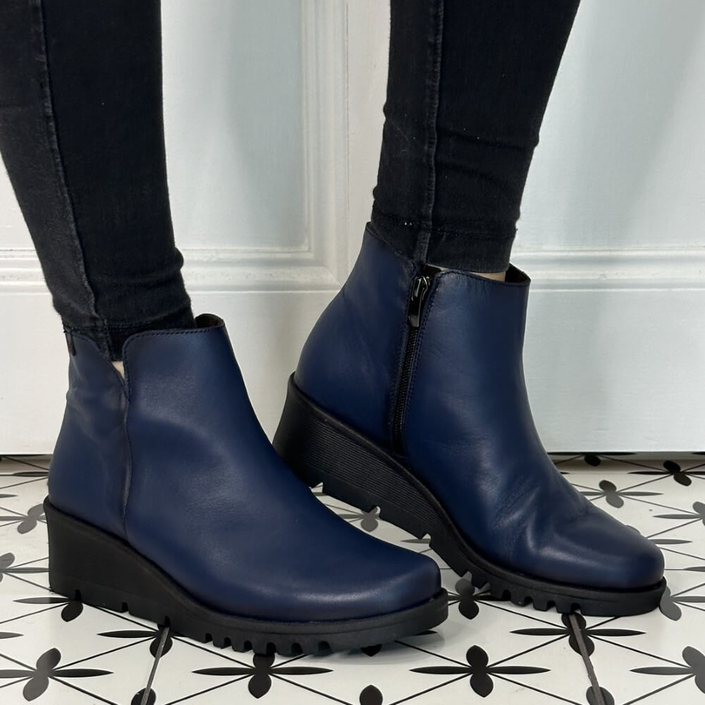 PEPE SAENZ 20870 Navy Leather Wedge Boots