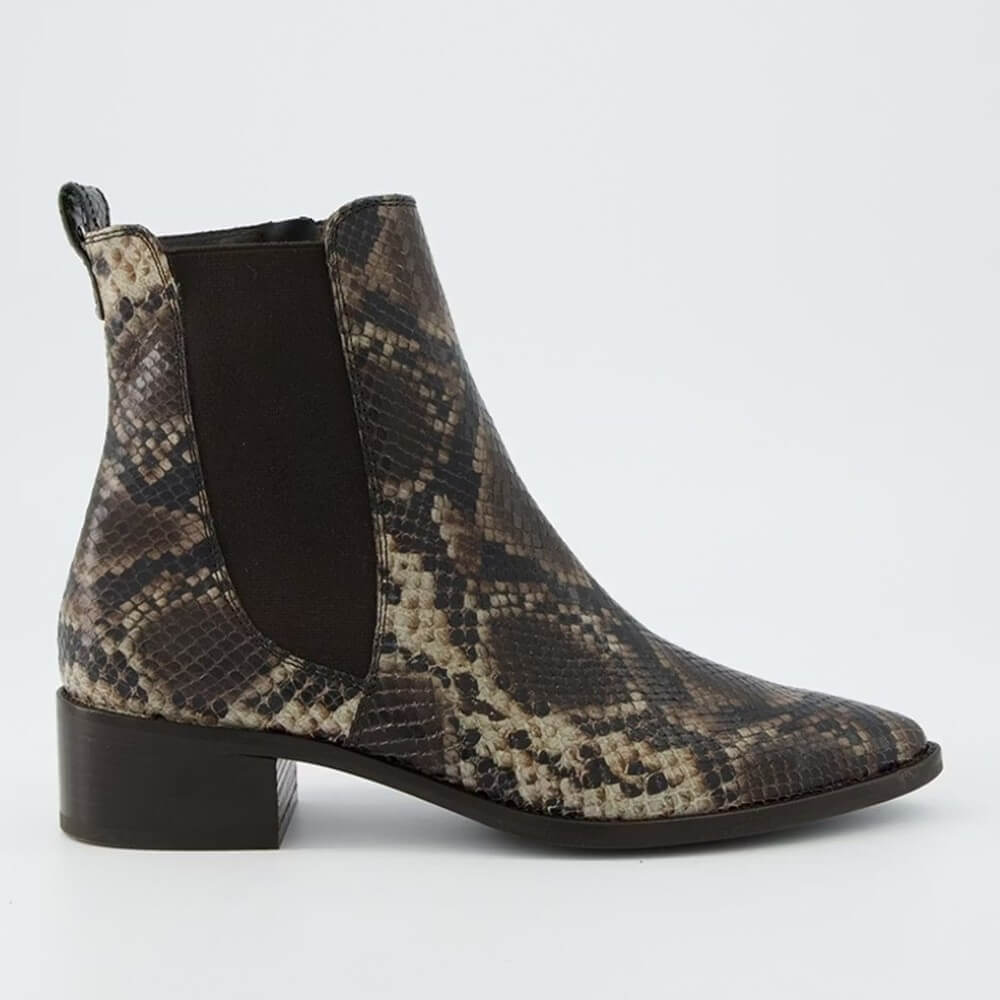 Snake print ankle boot Paul Green Chelsea ankle boots 8271 