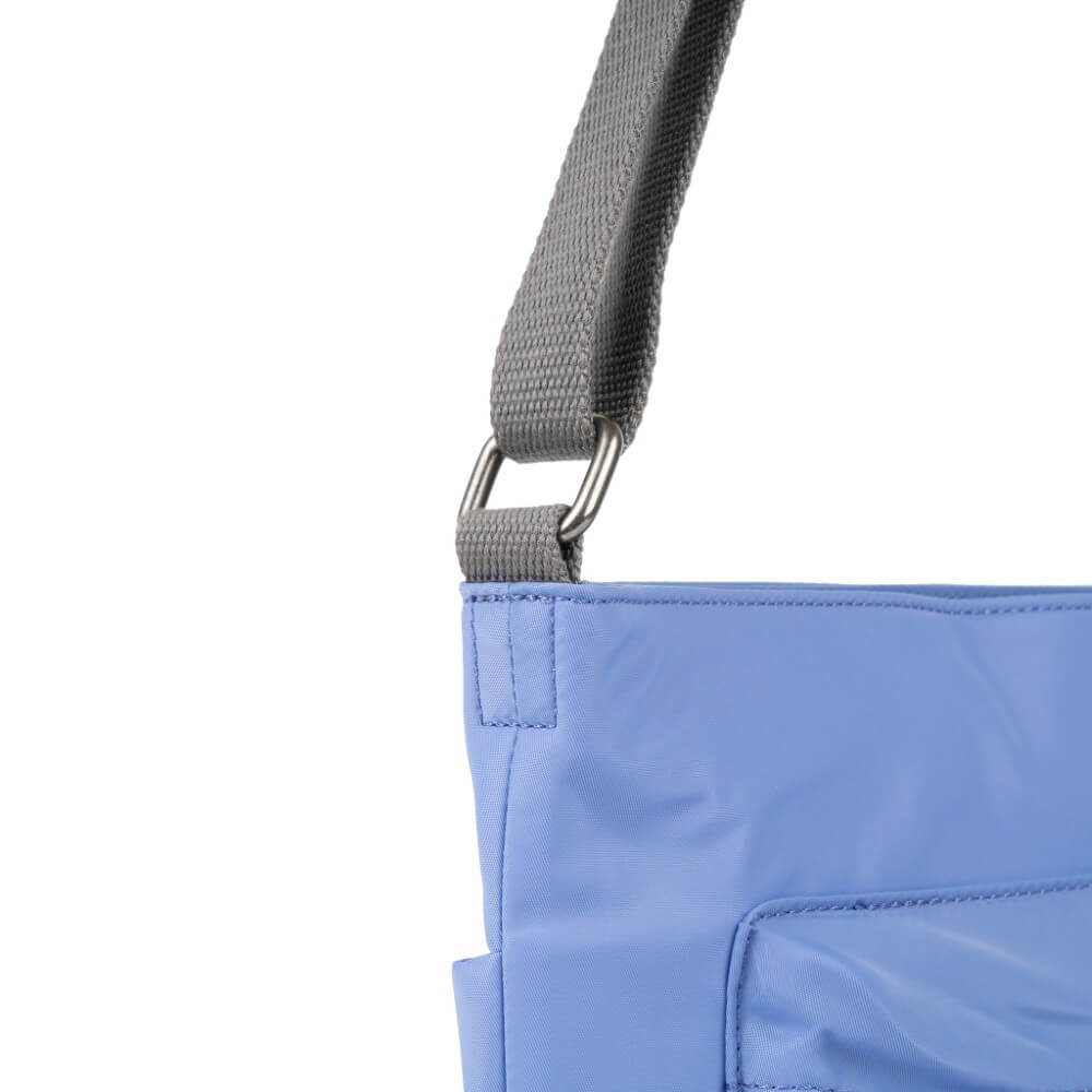 ROKA KENNINGTON SUSTAINABLE  CROSSBODY JACARANDA BLUE
