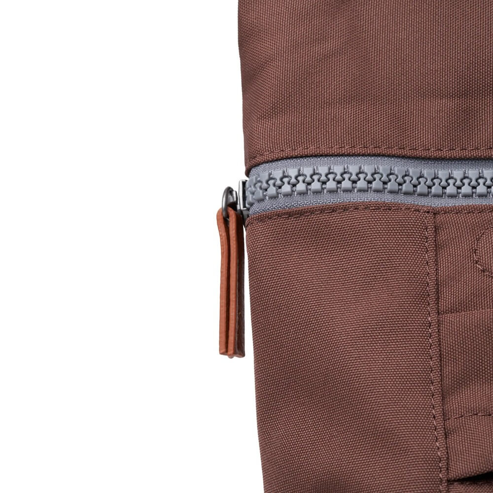 Roka Finchley A Backpack in Coco Brown