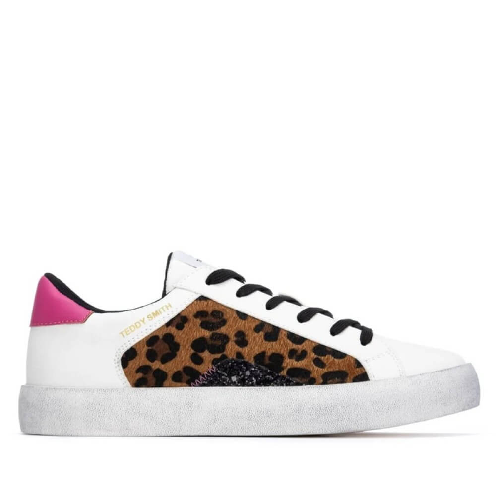 White sneaker with leopard print and pink accents on a white background Teddy Smith Trainers 120255 White & Leopard