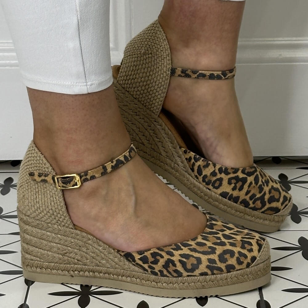 Unisa Caceres Round toe D'Orsay espadrille leopard print