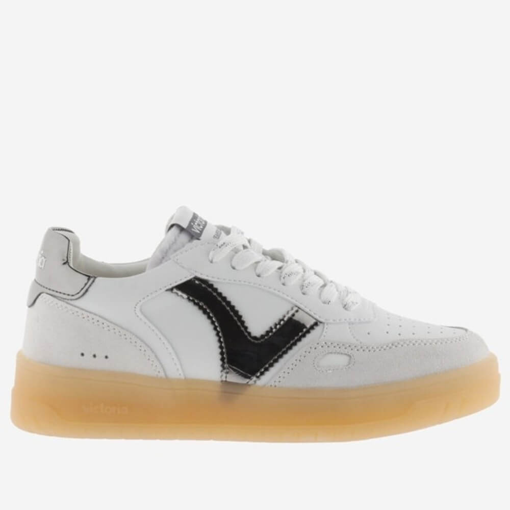 White sneaker with silver accent on a white background Victoria Seul Sneakers 1257130 Acero Steel