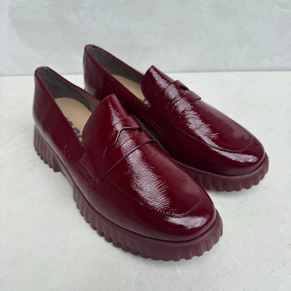 Pair of maroon loafers with thick soles  Wonders Flexfly 02 Leather Slip on  A-4402-WINE