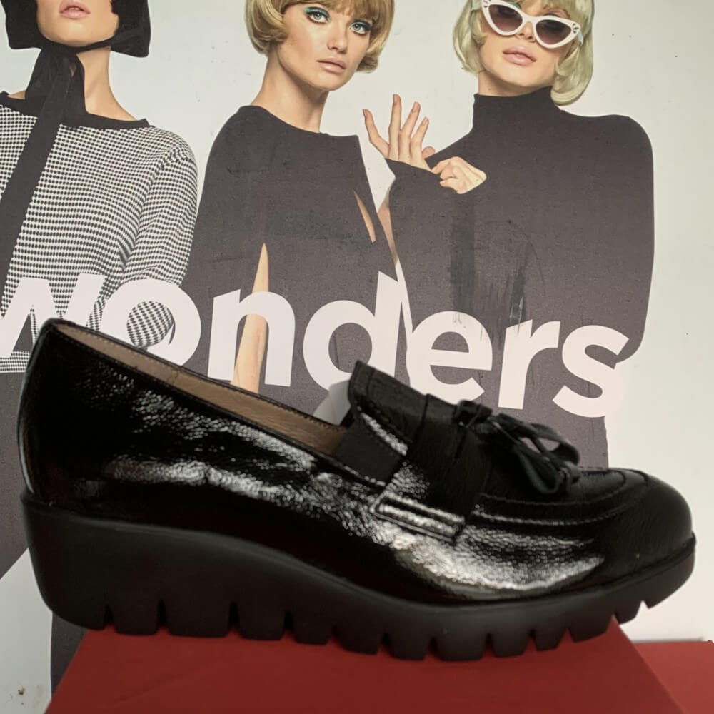 Wonders Fly 42 Leather Wedge C-33342-BLACK