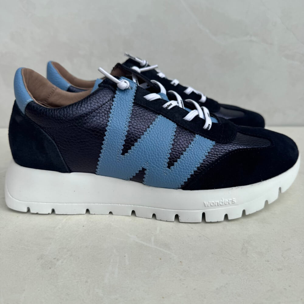 Navy and blue sneakers with white soles  Wonders Odisei 76 Racer Trainers  A-2476-NAVY