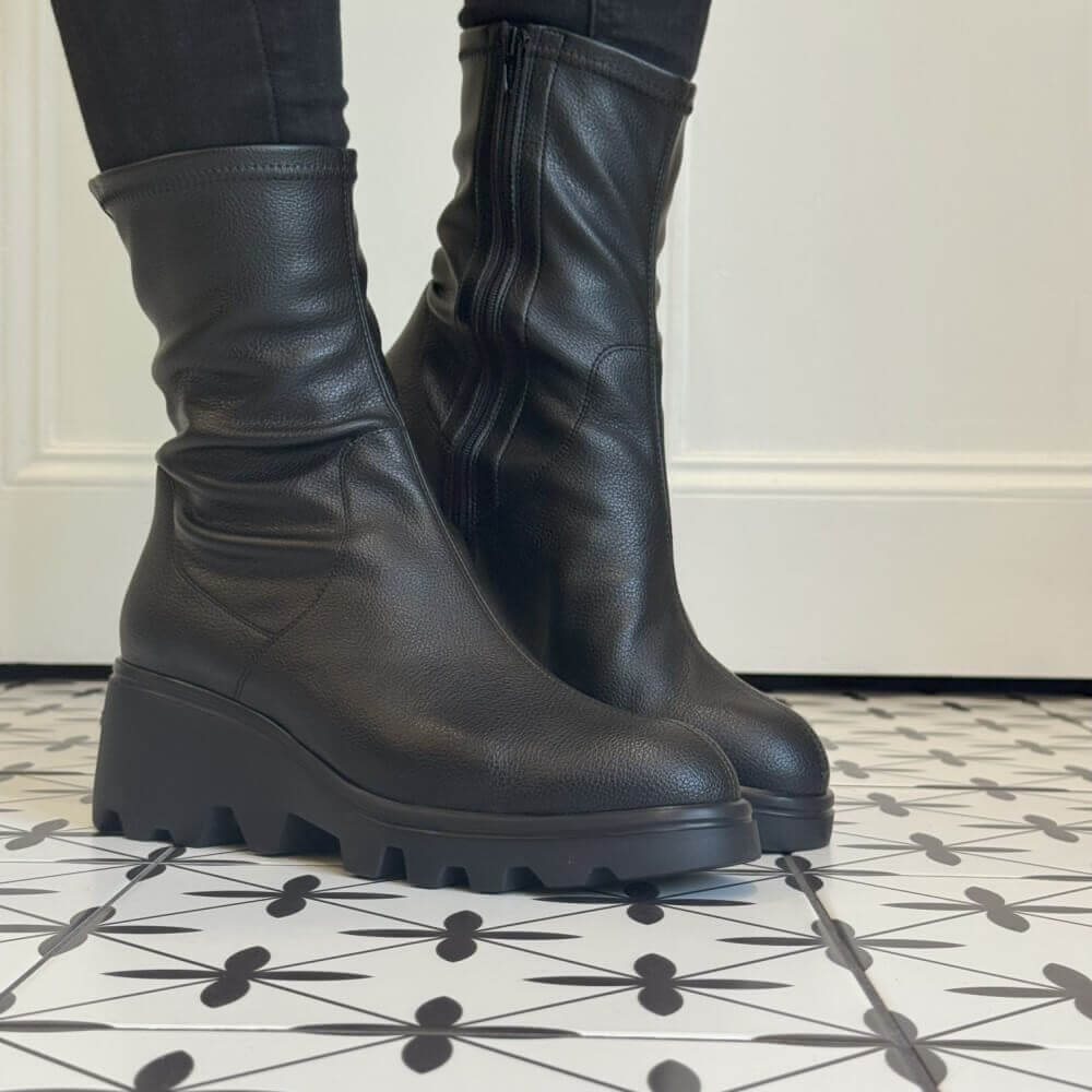 Wonders Toronto Stretch Leather Boot G-7017-BLACK