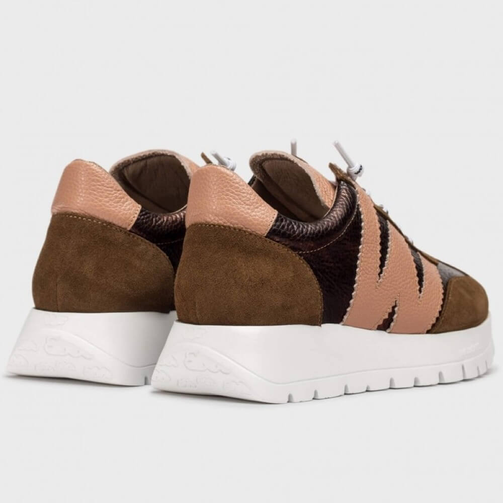 Brown and beige sneaker with white sole on a light grey background Wonders Odisei 76 Racer Trainers  A-2476-Brown Powder Pink