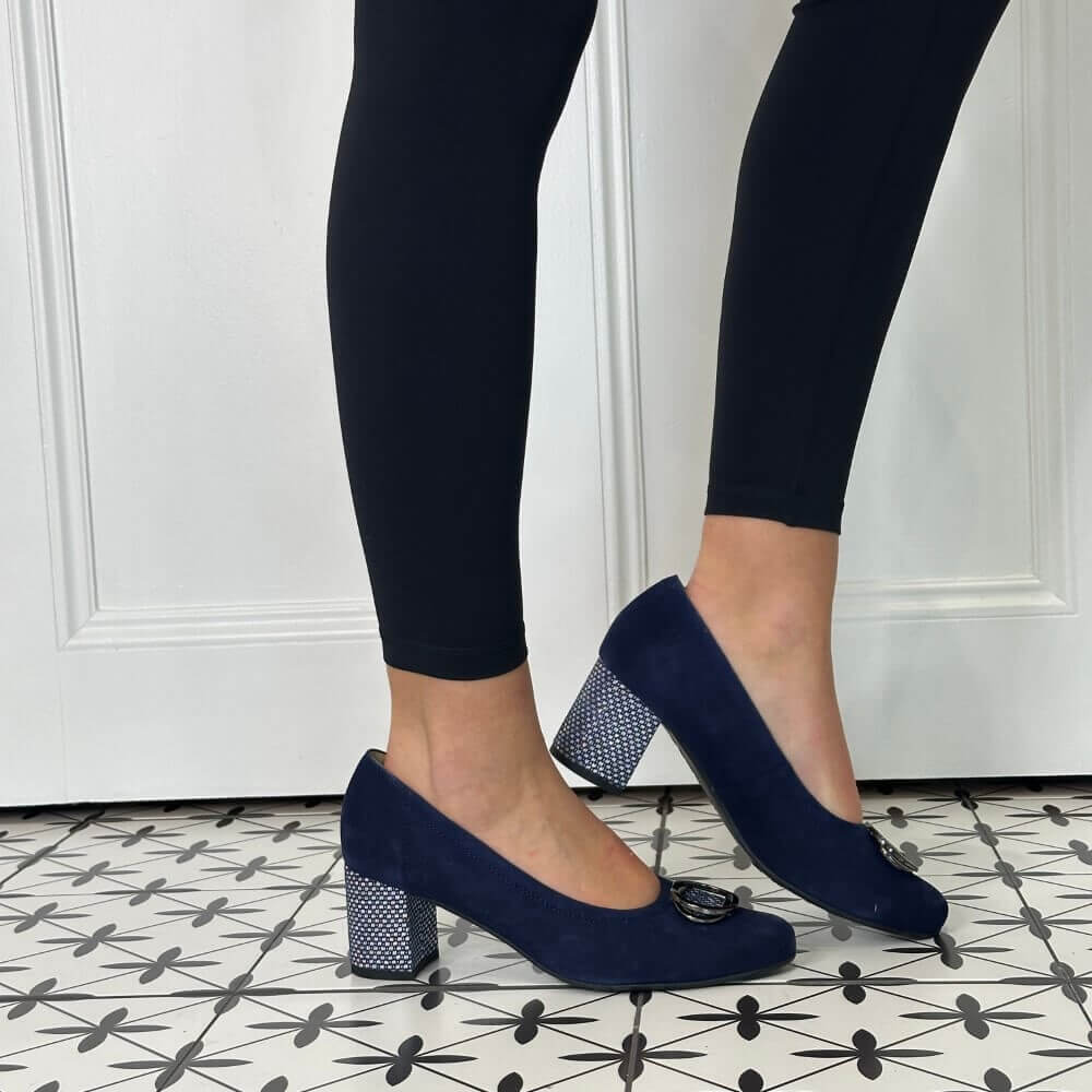 Bioeco 6736 H Fit Court Shoe-NAVY