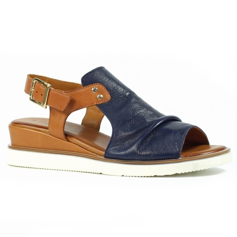 Lunar Steffi Leather Sandals-NAVY