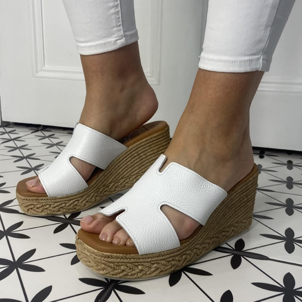 OH! My Sandals 5458 Wedge Mule-WHITE