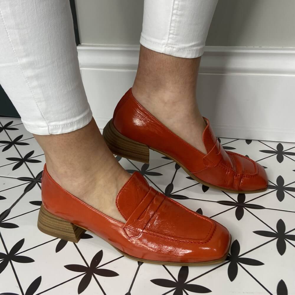 Wonders C-7122 Patent Leather Loafer-RED