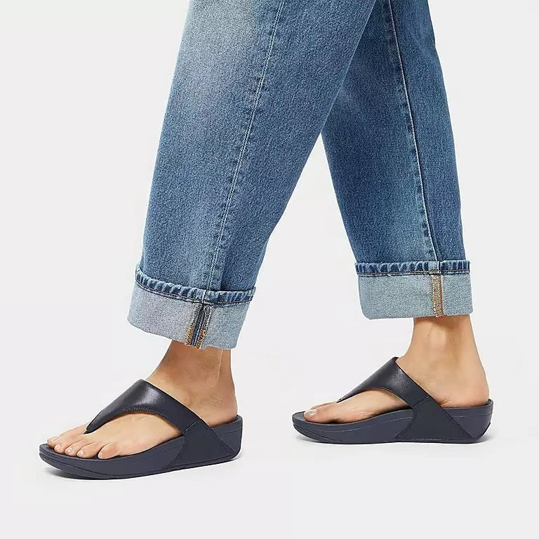 FitFlop Lulu Leather Toe-Post Deepest Blue